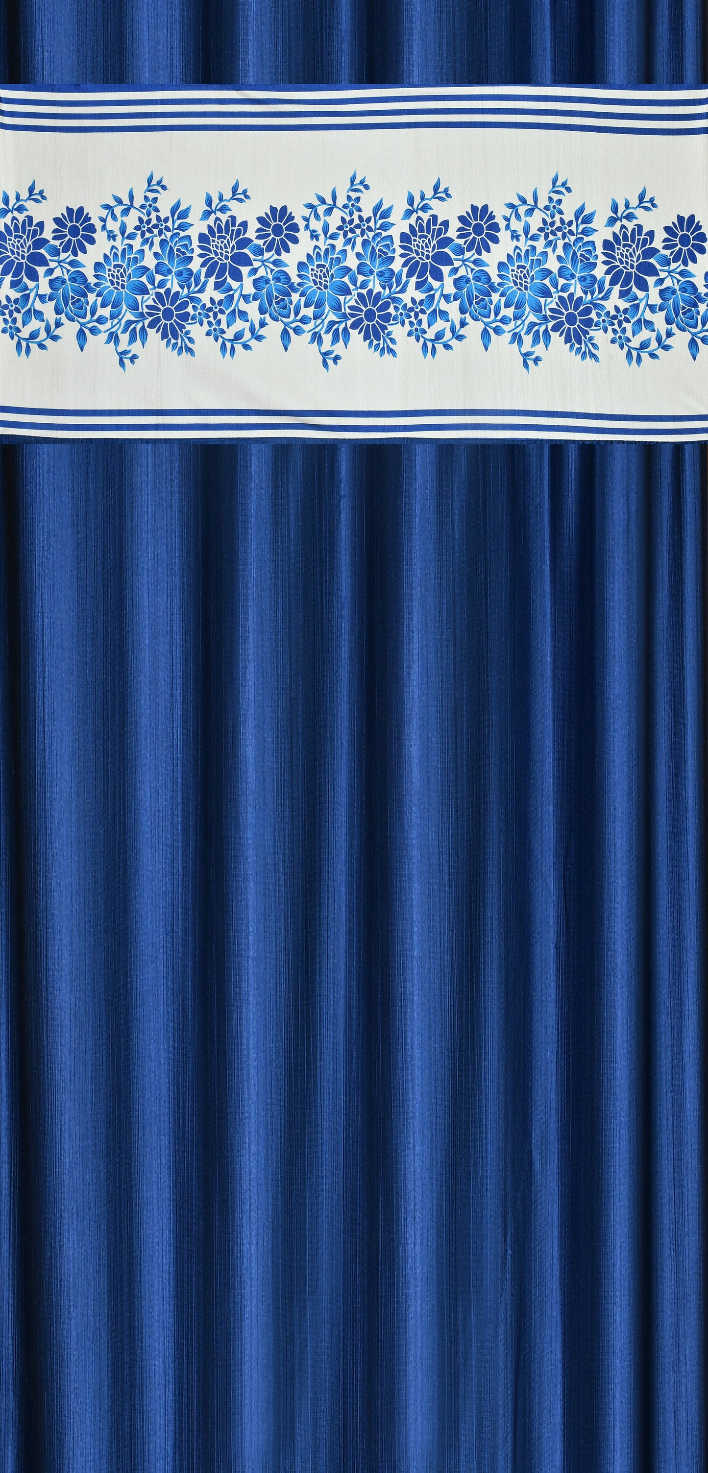 LC PATCH CURTAIN